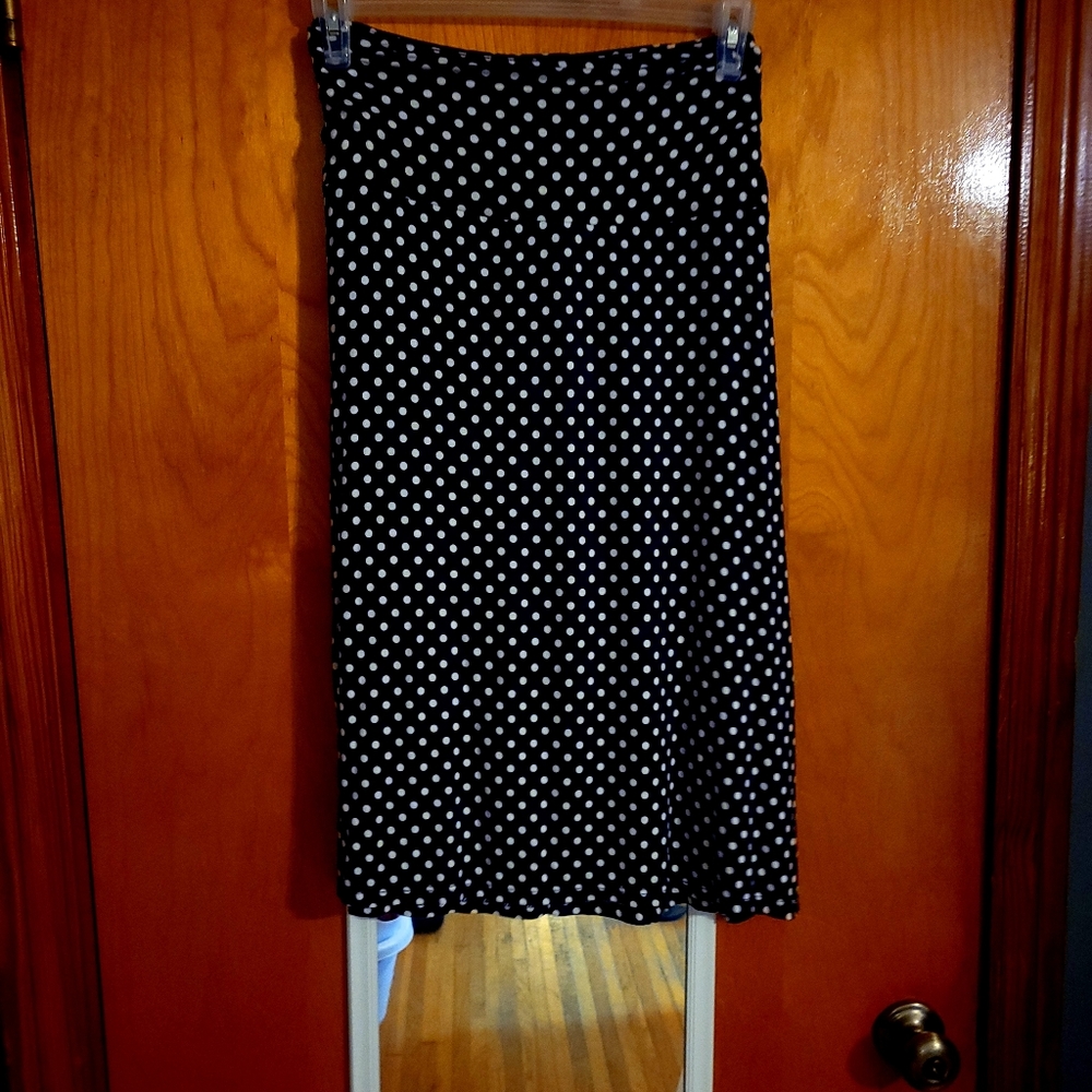 Molly & Isadora Navy and white polka dot midi skirt Size 1x